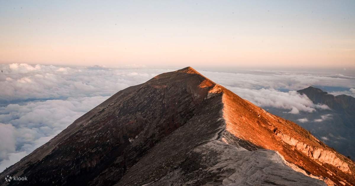 Mountain wilderness and natural landscape