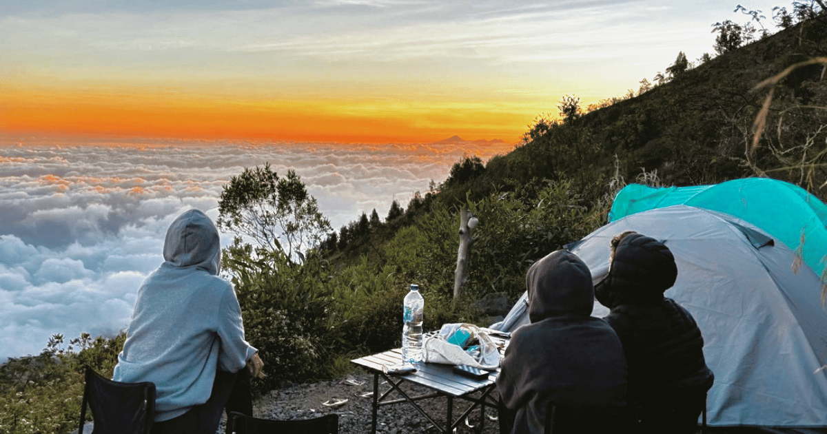 Private local trekking camping package with a tent in the mountains